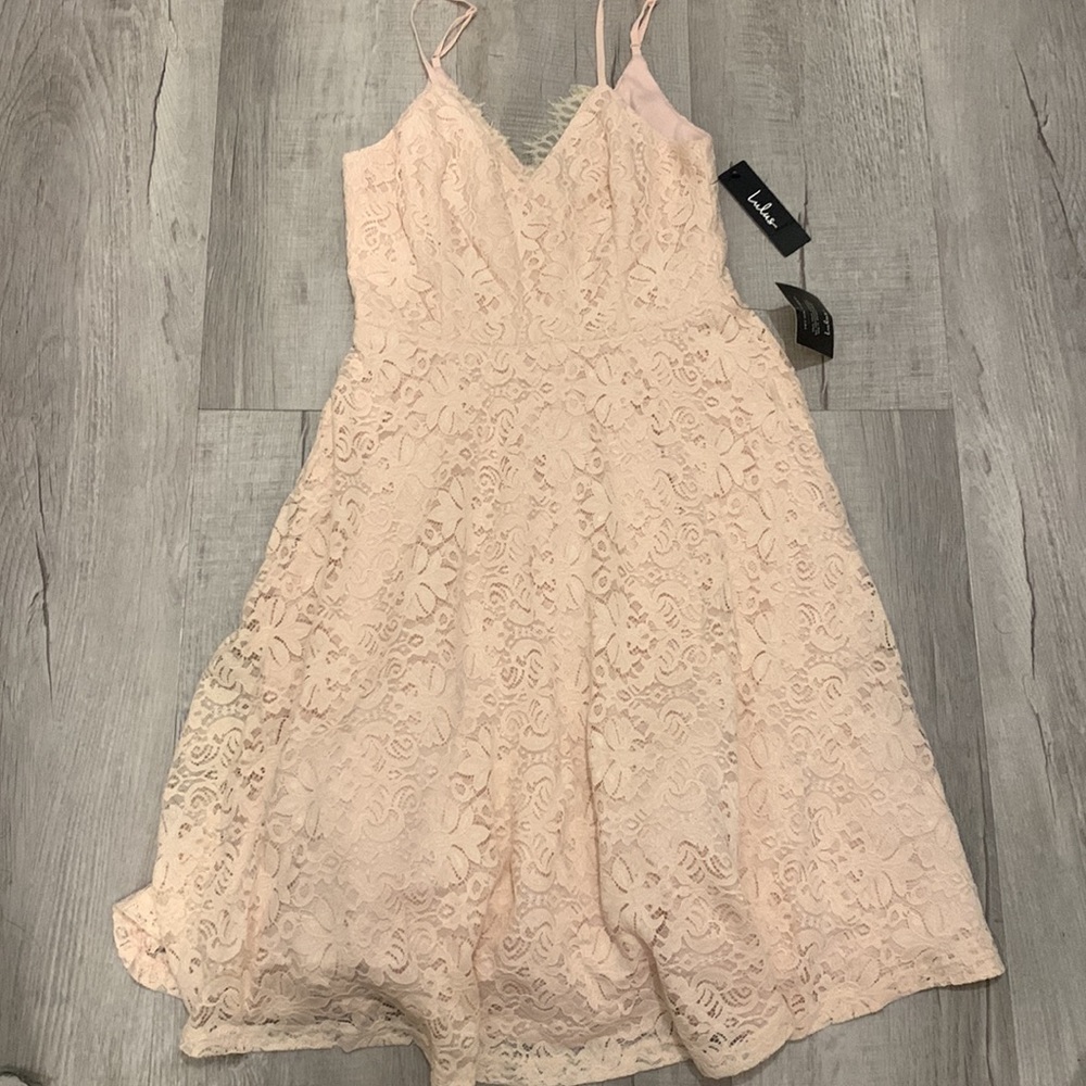 Lulu’s Blush Lace Dress - NWT - Medium